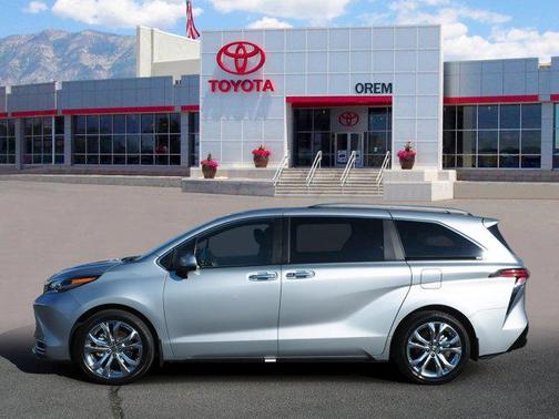 2024 Toyota Sienna Platinum