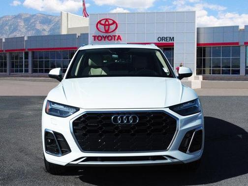 2022 Audi Q5 45 S line Prestige