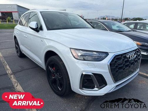 2022 Audi Q5 45 S line Prestige