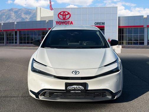 2023 Toyota Prius XLE