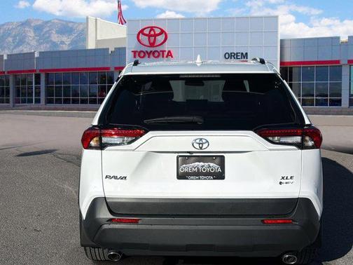 2025 Toyota RAV4 Hybrid XLE