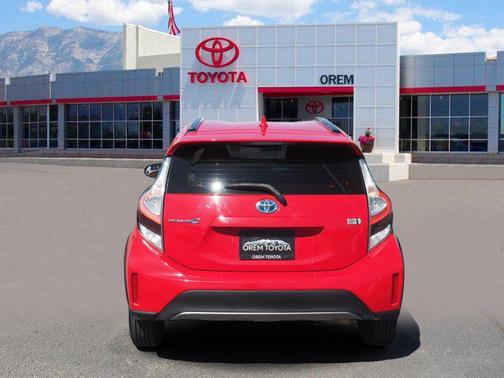 2018 Toyota Prius c Two