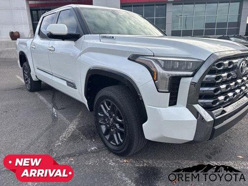 2025 Toyota Tundra Hybrid Platinum