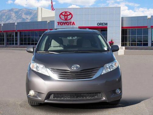 2015 Toyota Sienna LE