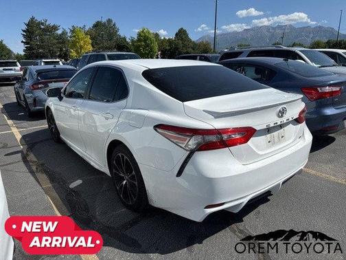 2018 Toyota Camry SE
