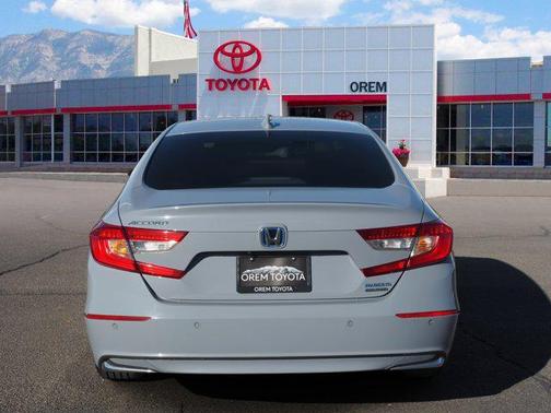2022 Honda Accord Hybrid Touring