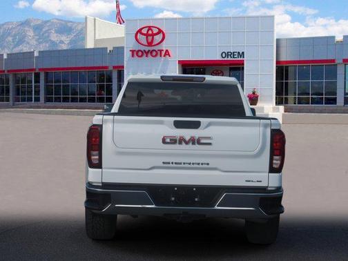 2023 GMC Sierra 1500 SLE