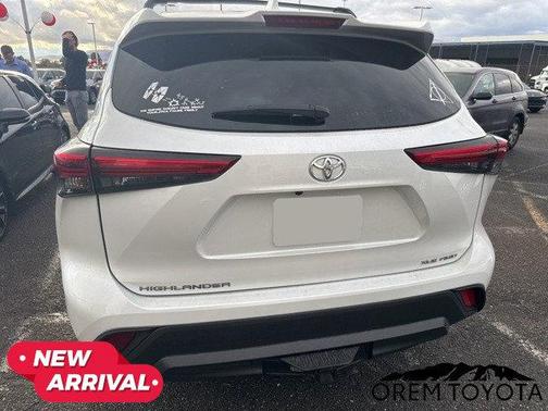 2022 Toyota Highlander XLE