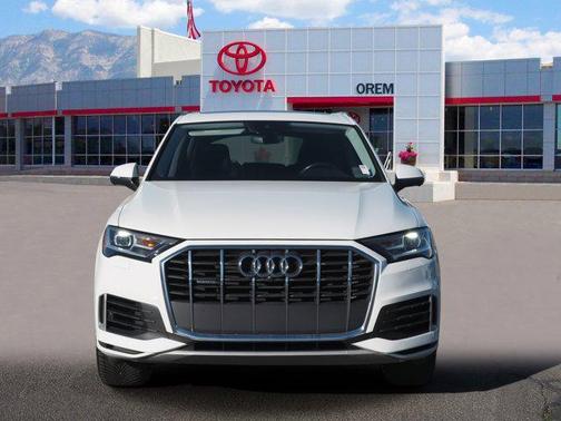 2020 Audi Q7 55 Premium Plus