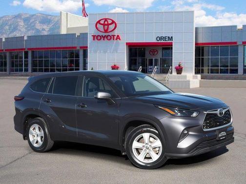 2024 Toyota Highlander LE