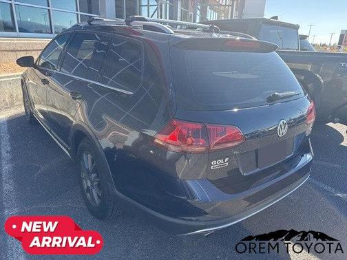 2017 Volkswagen Golf Alltrack TSI S