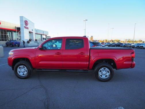 2022 Toyota Tacoma SR