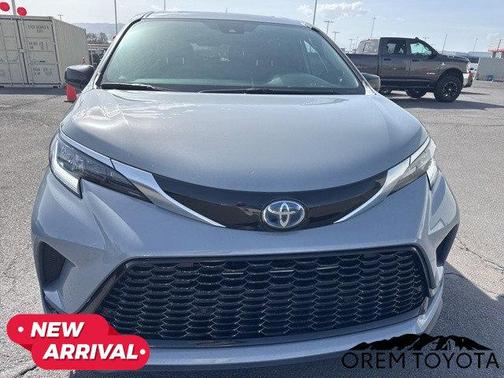 2023 Toyota Sienna XSE 7 Passenger