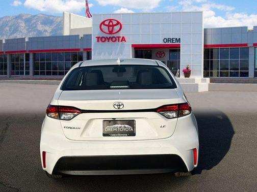 2025 Toyota Corolla LE