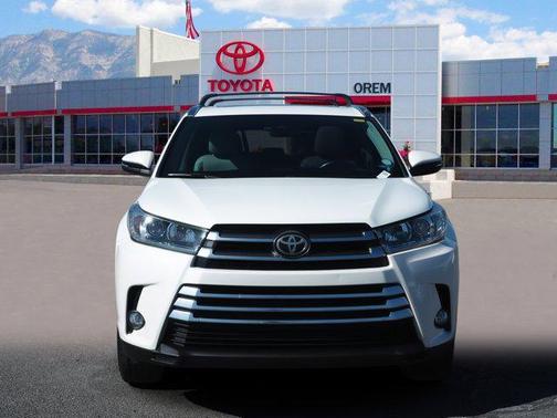 2017 Toyota Highlander Limited