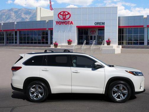 2017 Toyota Highlander Limited