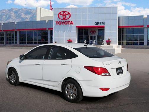 2016 Hyundai Accent SE