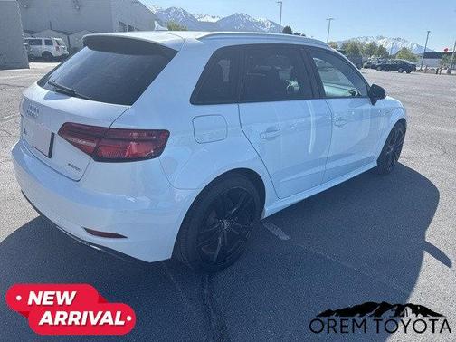 2017 Audi A3 e-tron 1.4T Premium