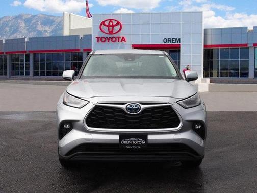 2023 Toyota Highlander Hybrid LE