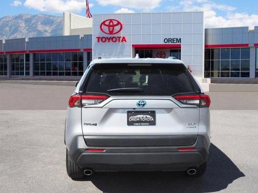2024 Toyota RAV4 Hybrid XLE