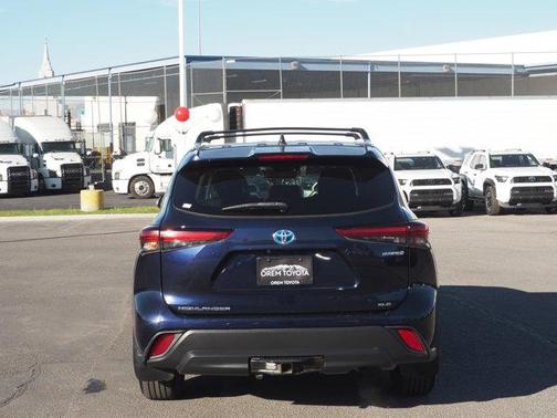 2021 Toyota Highlander Hybrid XLE