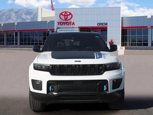 2024 Jeep Grand Cherokee 4xe Trailhawk