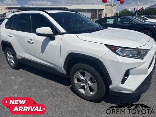 2020 Toyota RAV4 XLE