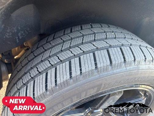 2007 Cadillac Escalade ESV Standard