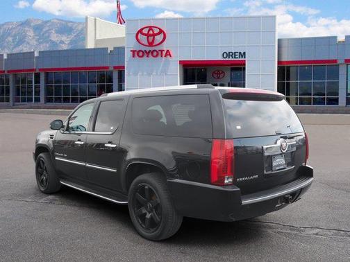 2007 Cadillac Escalade ESV Standard