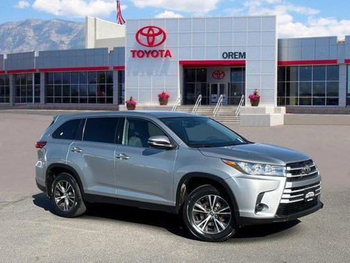 2019 Toyota Highlander LE