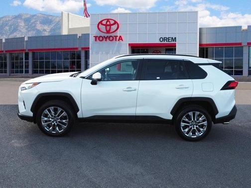 2024 Toyota RAV4 XLE Premium
