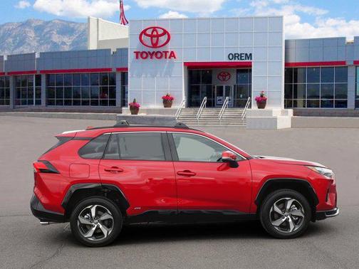 2025 Toyota RAV4 Hybrid SE