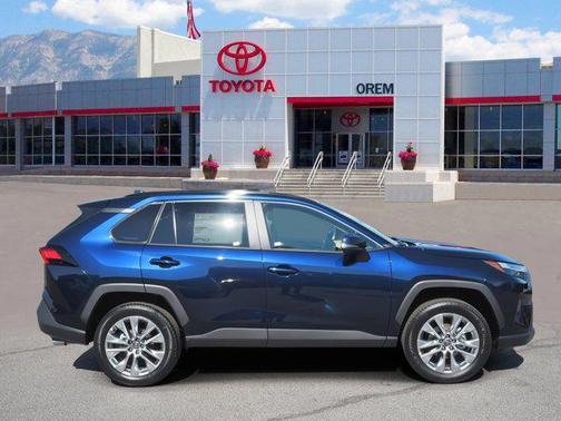 2025 Toyota RAV4 XLE Premium