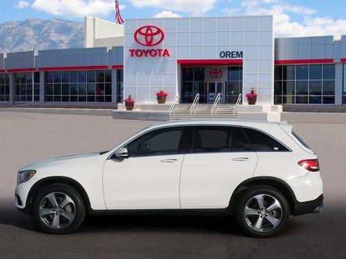 2016 Mercedes-Benz GLC 300 Base