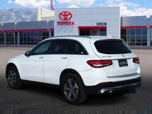 2016 Mercedes-Benz GLC 300 Base