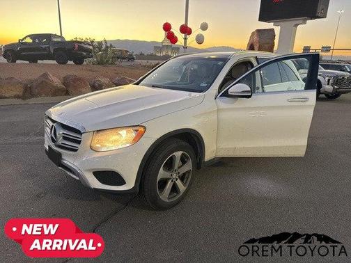 2016 Mercedes-Benz GLC 300 Base
