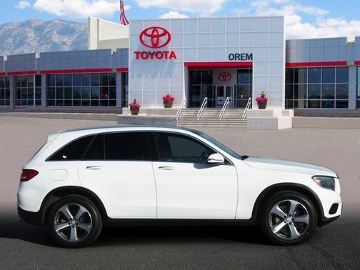 2016 Mercedes-Benz GLC 300 Base