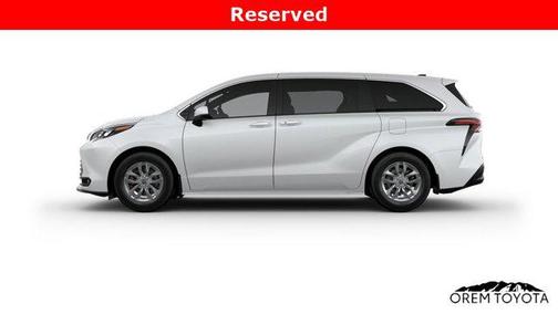 2025 Toyota Sienna XLE 8 Passenger
