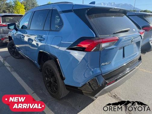 2024 Toyota RAV4 Hybrid SE