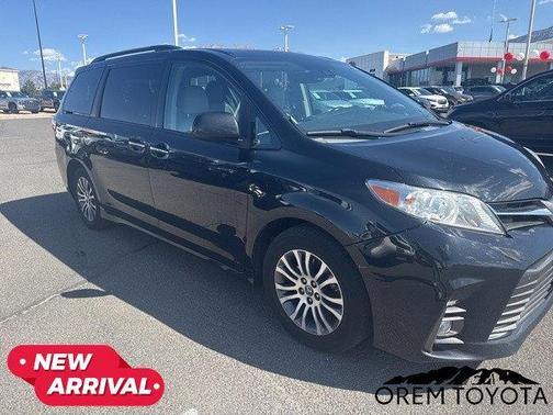 2018 Toyota Sienna XLE