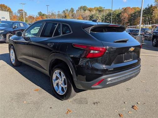2024 Chevrolet Trax LS