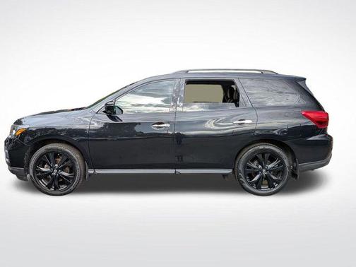2018 Nissan Pathfinder SL
