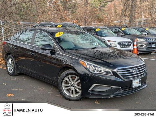 2017 Hyundai SONATA SE