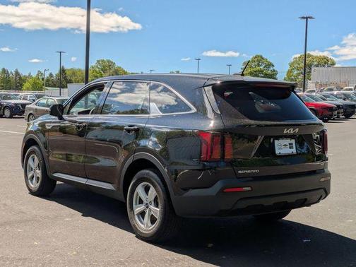 2023 Kia Sorento LX