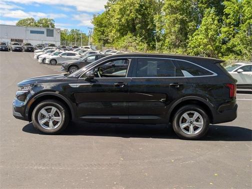 2023 Kia Sorento LX