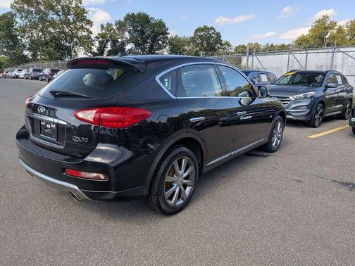 2017 INFINITI QX50 Base