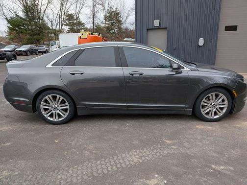 2016 Lincoln MKZ Base