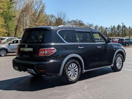 2017 Nissan Armada SV