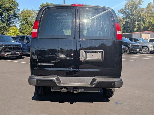 2025 Chevrolet Express 2500 RWD 2500 Regular Wheelbase WT