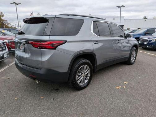 2024 Chevrolet Traverse LT Cloth